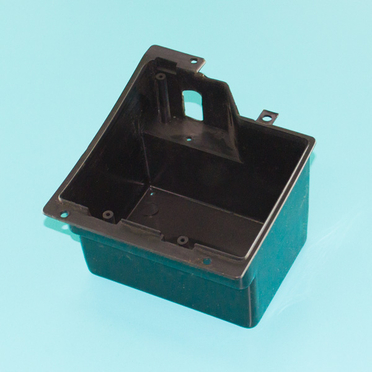 Отсек аккумулятора скутер QT-3 (пластик, черный, 3-I-1314001)