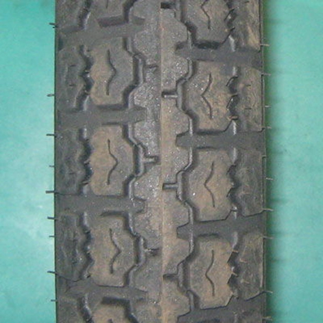Покрышка Иж 3.50 х 18 (К-102 с камерой, Россия)
