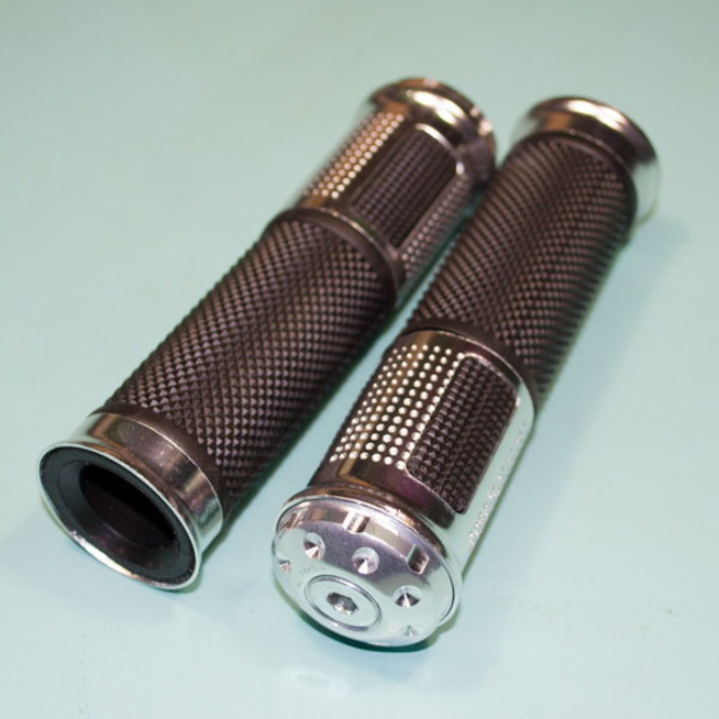 Ручки руля BUNGBON (грипсы серебро, металл и резина, на руль 22 мм.)