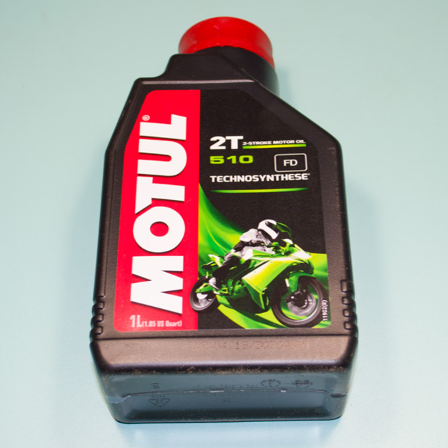 Масло моторное MOTUL 510 2T для 2-х т. двигателей (полусинтетика, 1 л.)