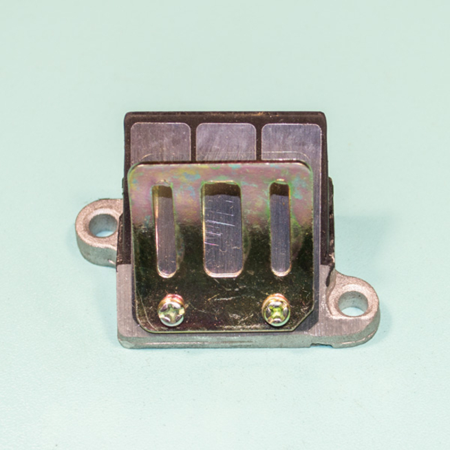 Клапан лепестковый скутер Сузуки AD-50 / AG-50 / Sepia (малый металлический)